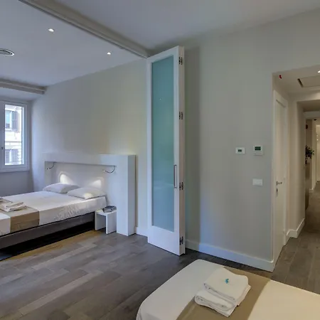 לינה וארוחת בוקר Ecce רומא