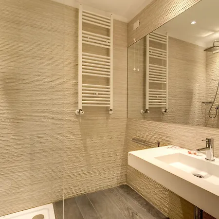 לינה וארוחת בוקר Ecce