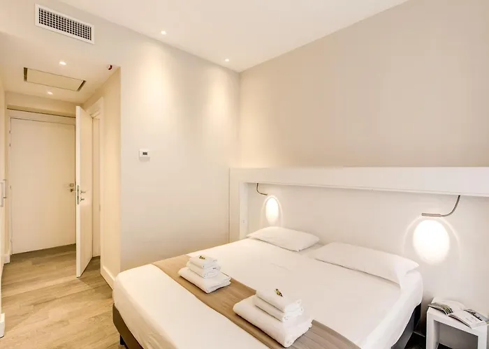 Ecce فندق مبيت وإفطار 4*